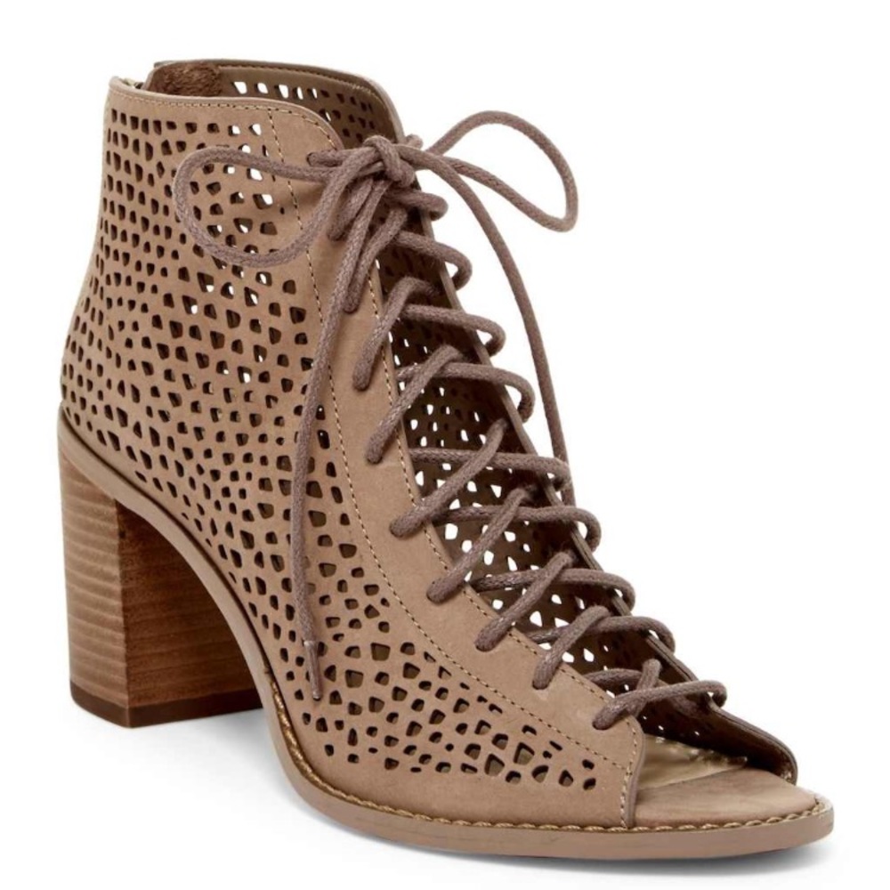 Vince Camuto Tulina Lace Up Sandals In Smoke Cloud - Picture 7 of 7